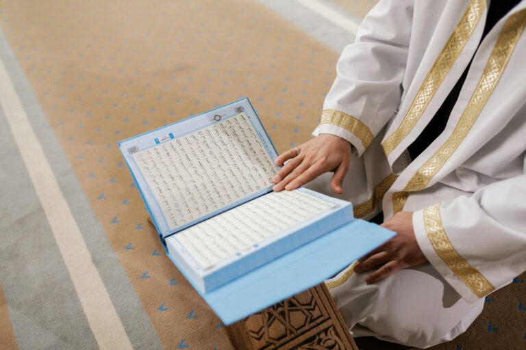 Daily Duas for Reverts — Essential Supplications