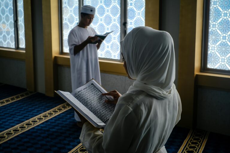 Life After Shahada — First 30 Days Guide for New Muslims